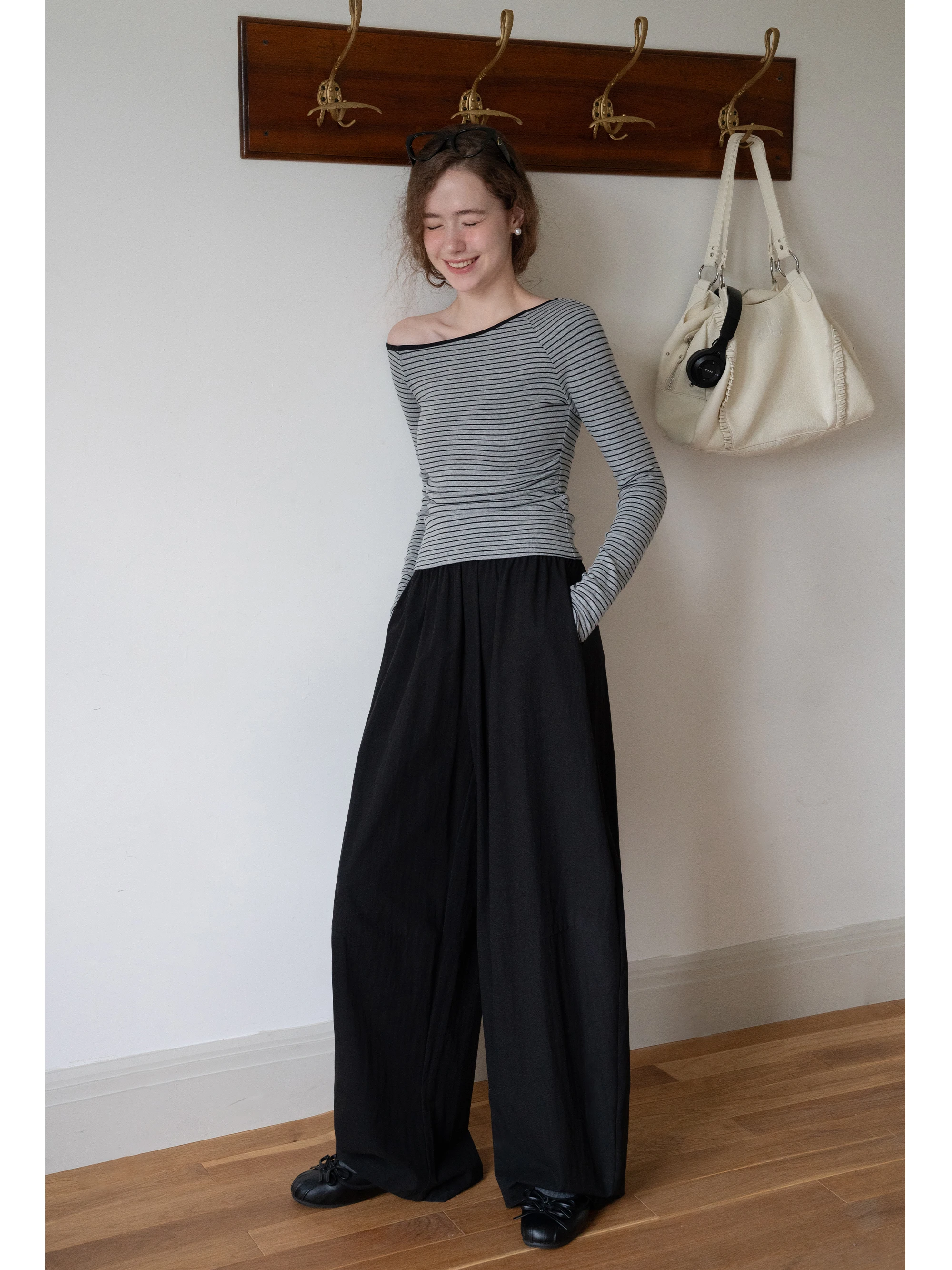 Свободные удобные повседневные брюки с эластичной резинкой на талии, прямые брюки, широкие длинные брюки для похудения, женские брюки из смеси хлопка...
Свободные удобные повседневные брюки с эластичной резинкой на талии, прямые брюки, широкие длинные брюки для похудения, женские брюки из смеси хлопка...