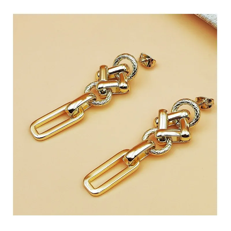 Hot-selling Fashion Light Luxury Earrings, New Trendy Cold Style Earrings, Women's Summer Fashion Dongmen Earrings
Hot-selling Fashion Light Luxury Earrings, New Trendy Cold Style Earrings, Women's Summer Fashion Dongmen Earrings
