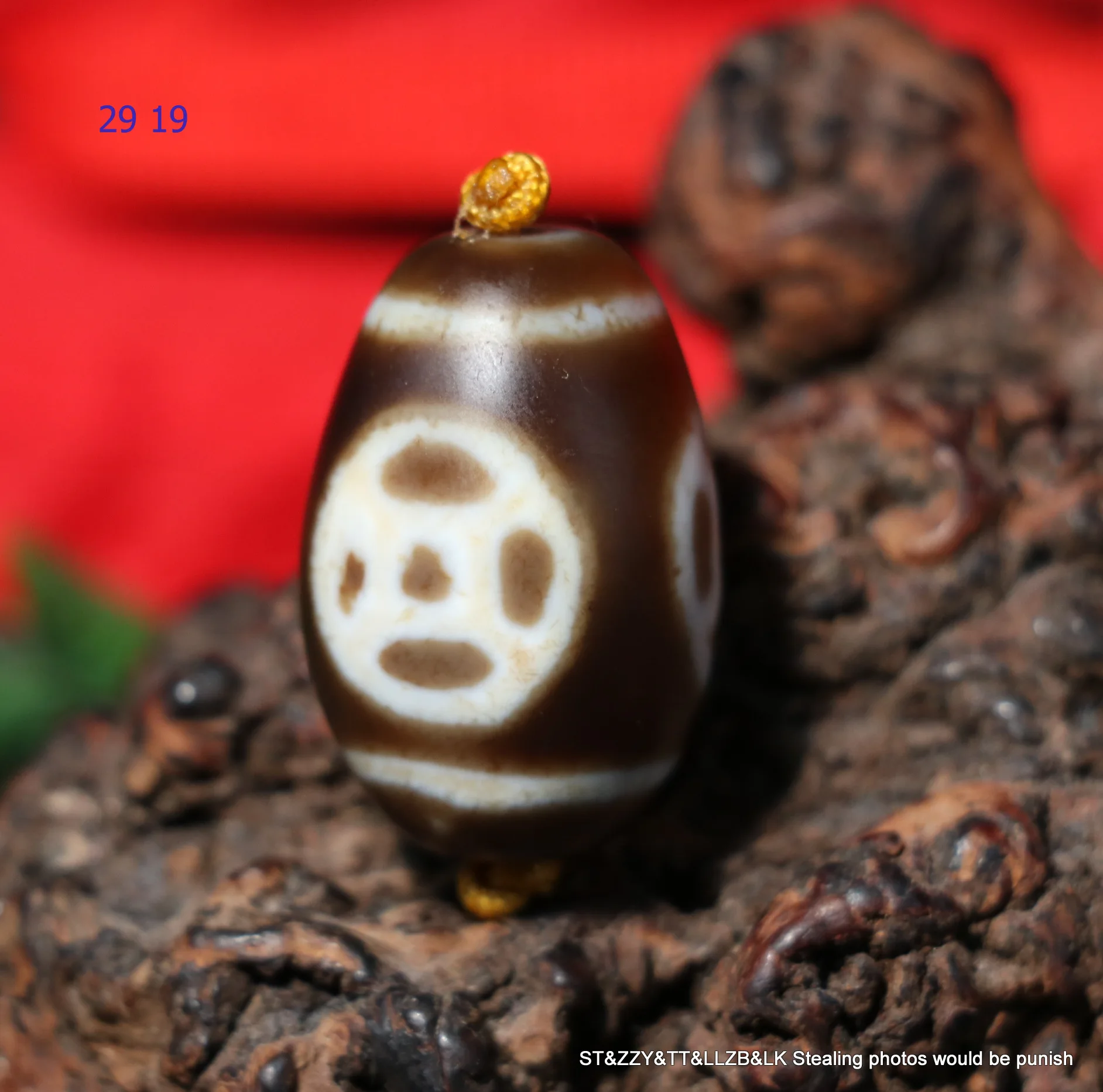 Magic Energy Tibetan Old Agate Money Coin Be Rich Big Daluo dZi Bead Totem Pendant LKbrother Talisman UPD0621A19
Magic Energy Tibetan Old Agate Money Coin Be Rich Big Daluo dZi Bead Totem Pendant LKbrother Talisman UPD0621A19