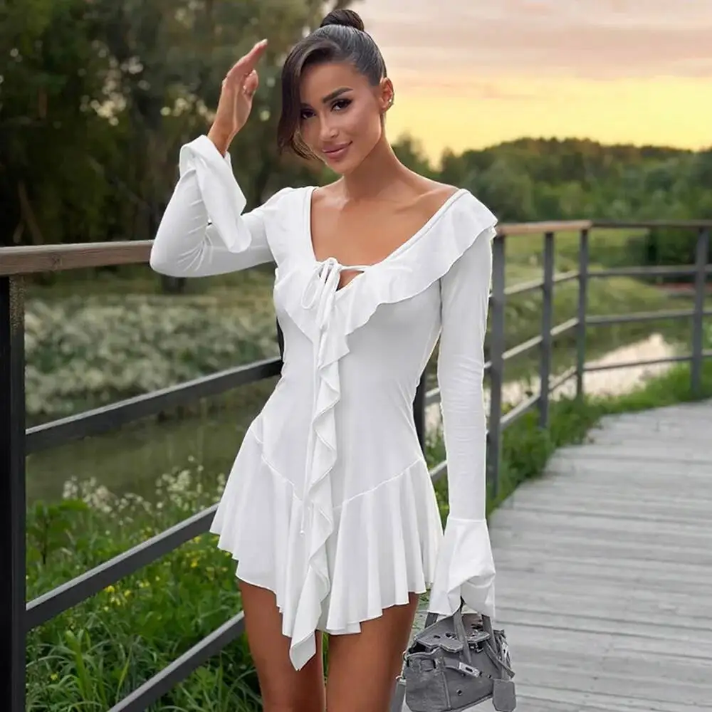 Y2K women's 2026 summer new sexy temperament dress with ruffled edge pointed collar tied rope trumpet sleeve dress
Y2K women's 2026 summer new sexy temperament dress with ruffled edge pointed collar tied rope trumpet sleeve dress