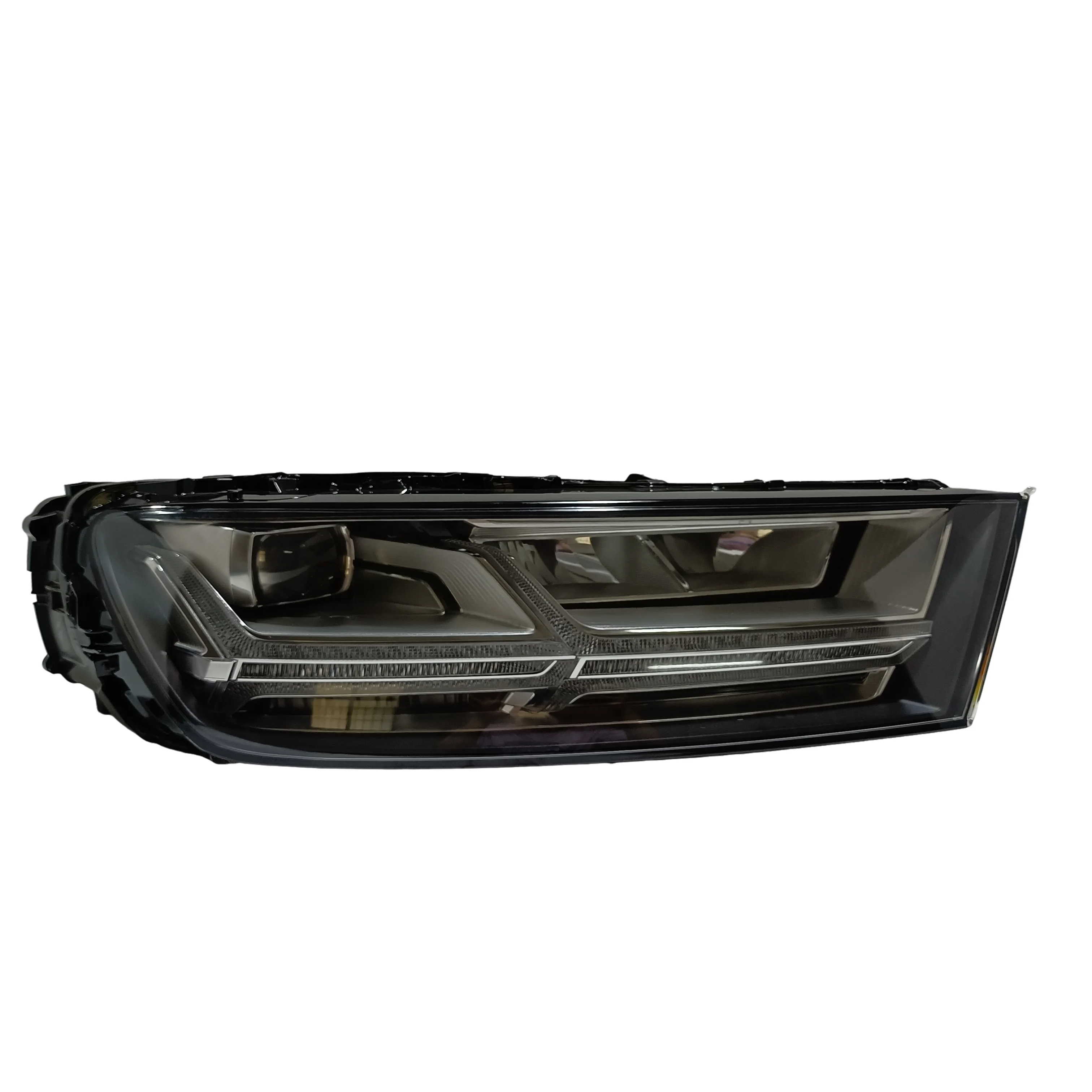 For Audi Q7 Matrix Headlights Replacement 12V H4 Bulb 4000 Lm 6000K 27W 2017-2022
For Audi Q7 Matrix Headlights Replacement 12V H4 Bulb 4000 Lm 6000K 27W 2017-2022