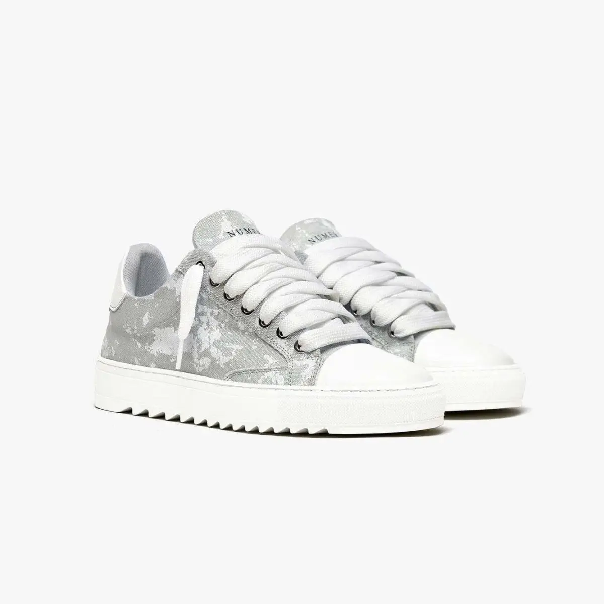 2026 Summer Unisex Fashion Casual Sneakers for Men Women Lightweight Breathable Walking Shoes Multifunctional Comfort Daily
2026 Summer Unisex Fashion Casual Sneakers for Men Women Lightweight Breathable Walking Shoes Multifunctional Comfort Daily