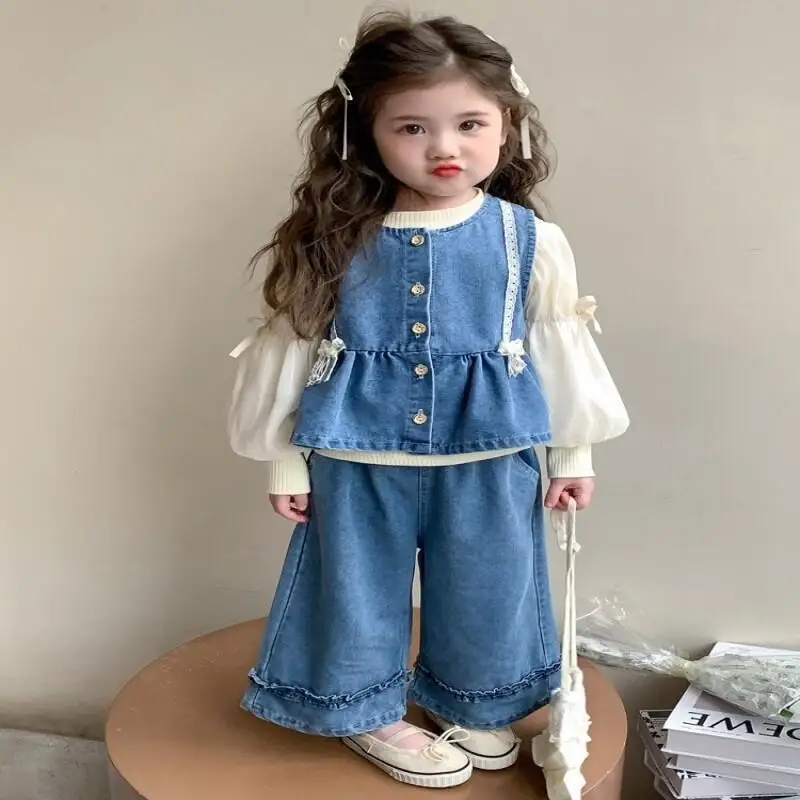 Girls Spring Fashion Denim Set 2026 New Baby Stylish Vest Children Wide Leg Pants Spring Outfit Three Piece Set Cute Kawaii
Girls Spring Fashion Denim Set 2026 New Baby Stylish Vest Children Wide Leg Pants Spring Outfit Three Piece Set Cute Kawaii