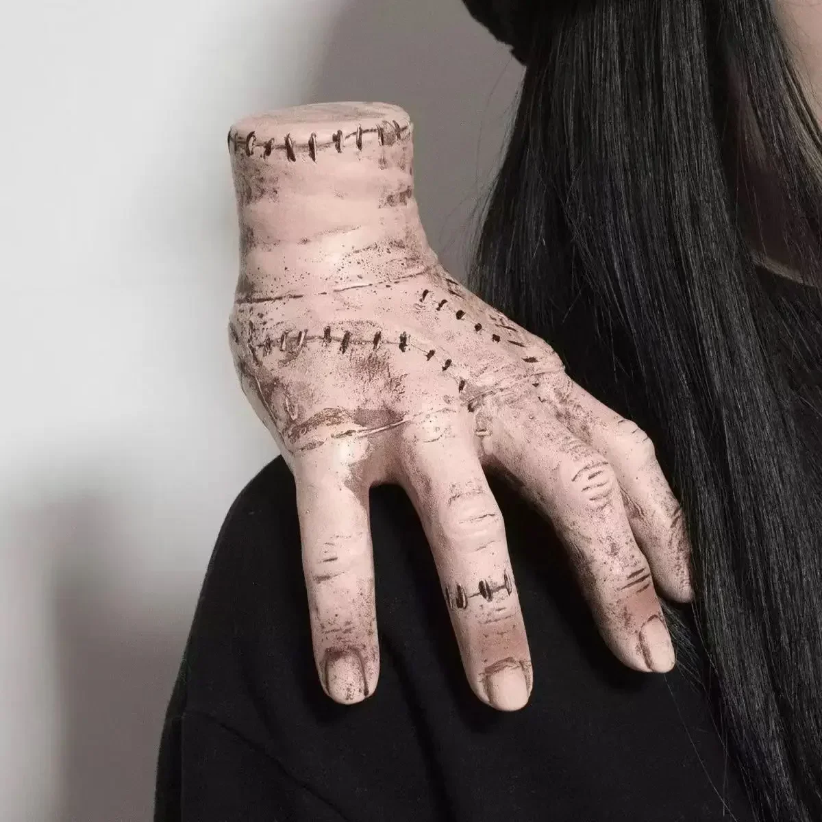2025 Halloween Horror Prop: Broken Hand Horror Wednesday Adams Family Latex Palm Statue Home Decoration Desktop Craft Ornament
2025 Halloween Horror Prop: Broken Hand Horror Wednesday Adams Family Latex Palm Statue Home Decoration Desktop Craft Ornament