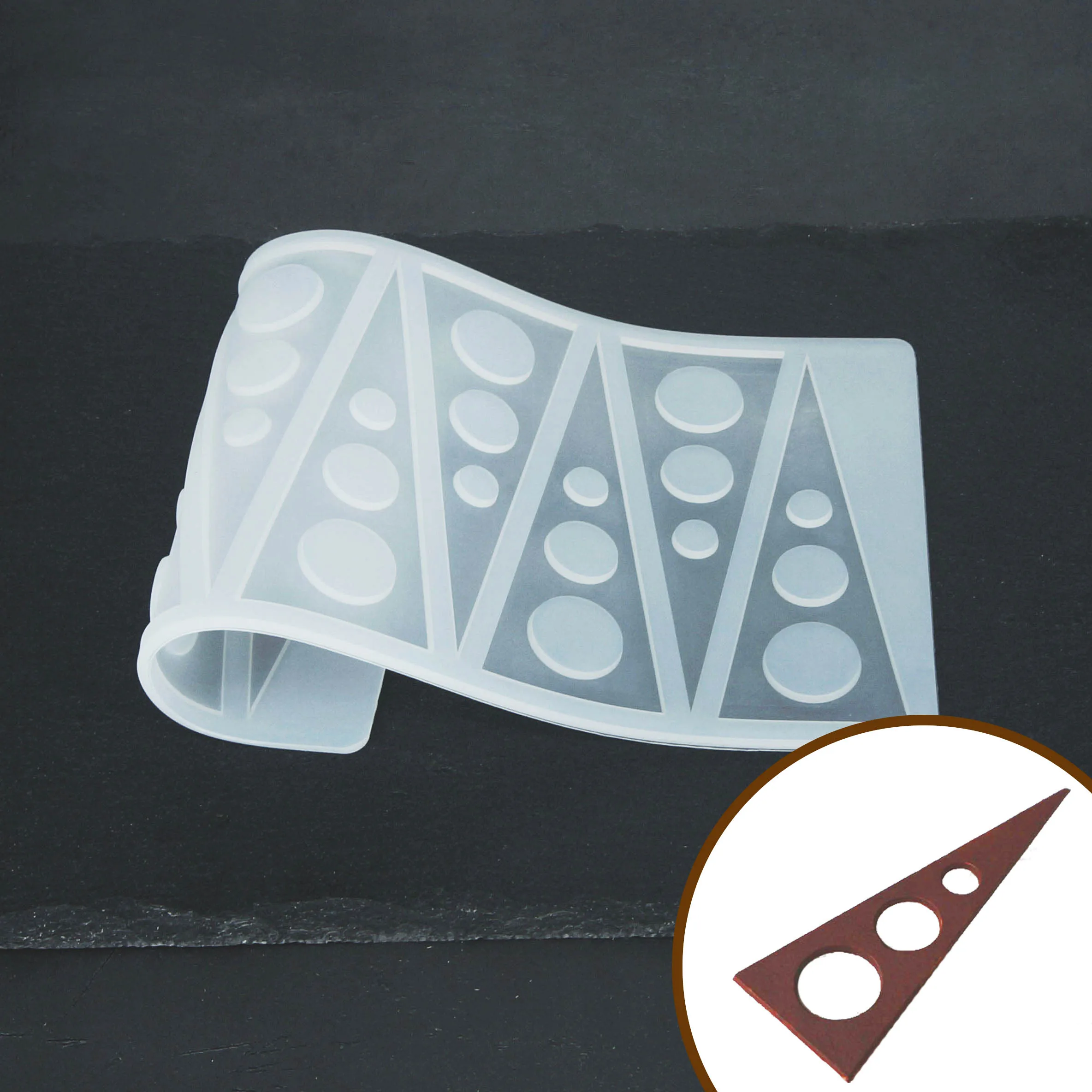 Hollow Triangle Shape Silicone Mould Chocolate Stencil Mold Transfer Sheet Cake Decorating Baking Tools Chocolate Insert Strip
Hollow Triangle Shape Silicone Mould Chocolate Stencil Mold Transfer Sheet Cake Decorating Baking Tools Chocolate Insert Strip