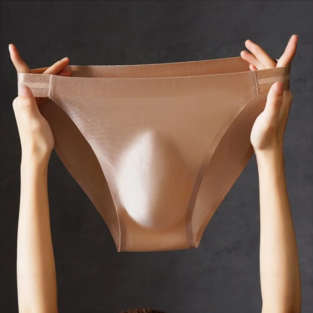 Men's Seamless Ice Silk Briefs Underwear Triangle Pants Quick Dry Underwear 5D Bulge Pouch Solid Underpant
Men's Seamless Ice Silk Briefs Underwear Triangle Pants Quick Dry Underwear 5D Bulge Pouch Solid Underpant