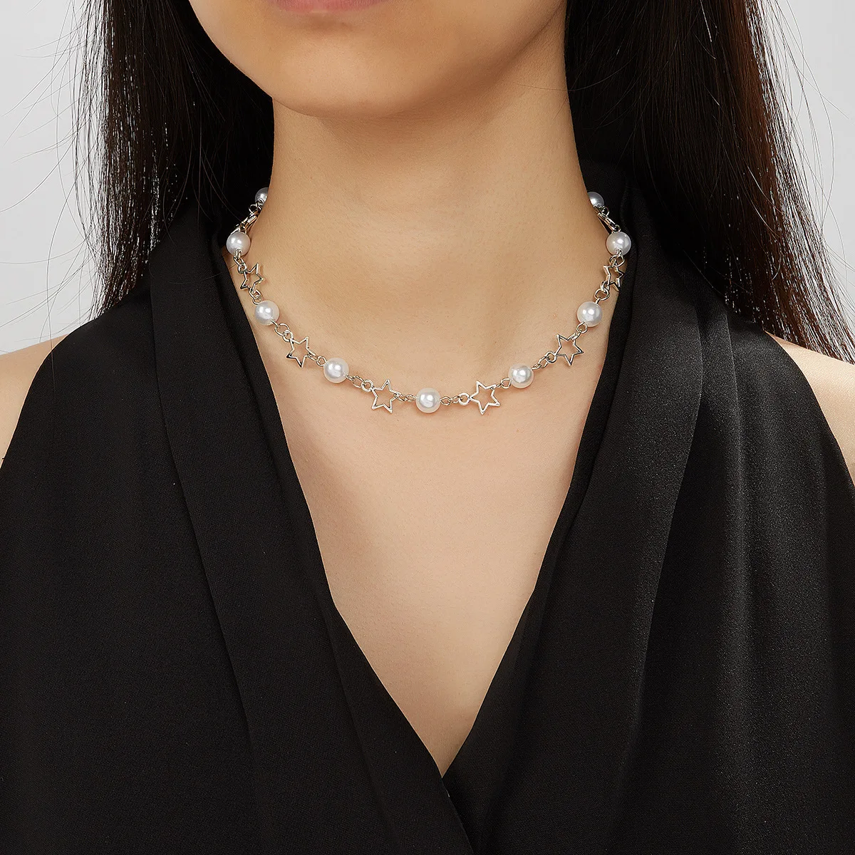 Temperament Hollow Star Pentagram Pearl Necklace Dark Gothic Star Necklace Short Necklace
Temperament Hollow Star Pentagram Pearl Necklace Dark Gothic Star Necklace Short Necklace