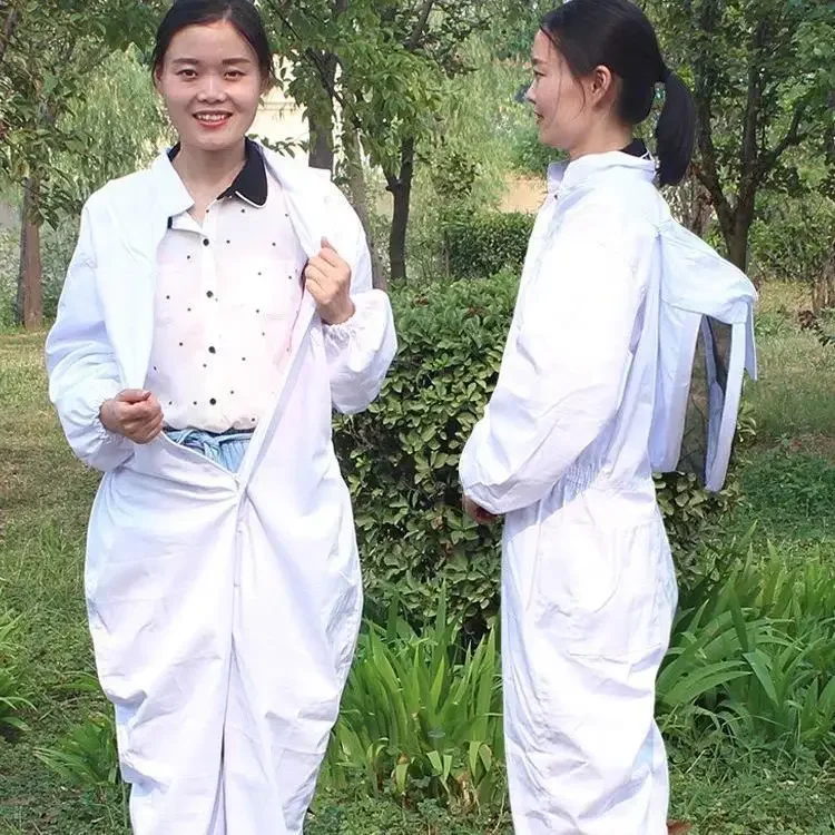 A Connected breathable and thickened bee protective suit, bee protective suit, specialized tools for beekeeping
A Connected breathable and thickened bee protective suit, bee protective suit, specialized tools for beekeeping