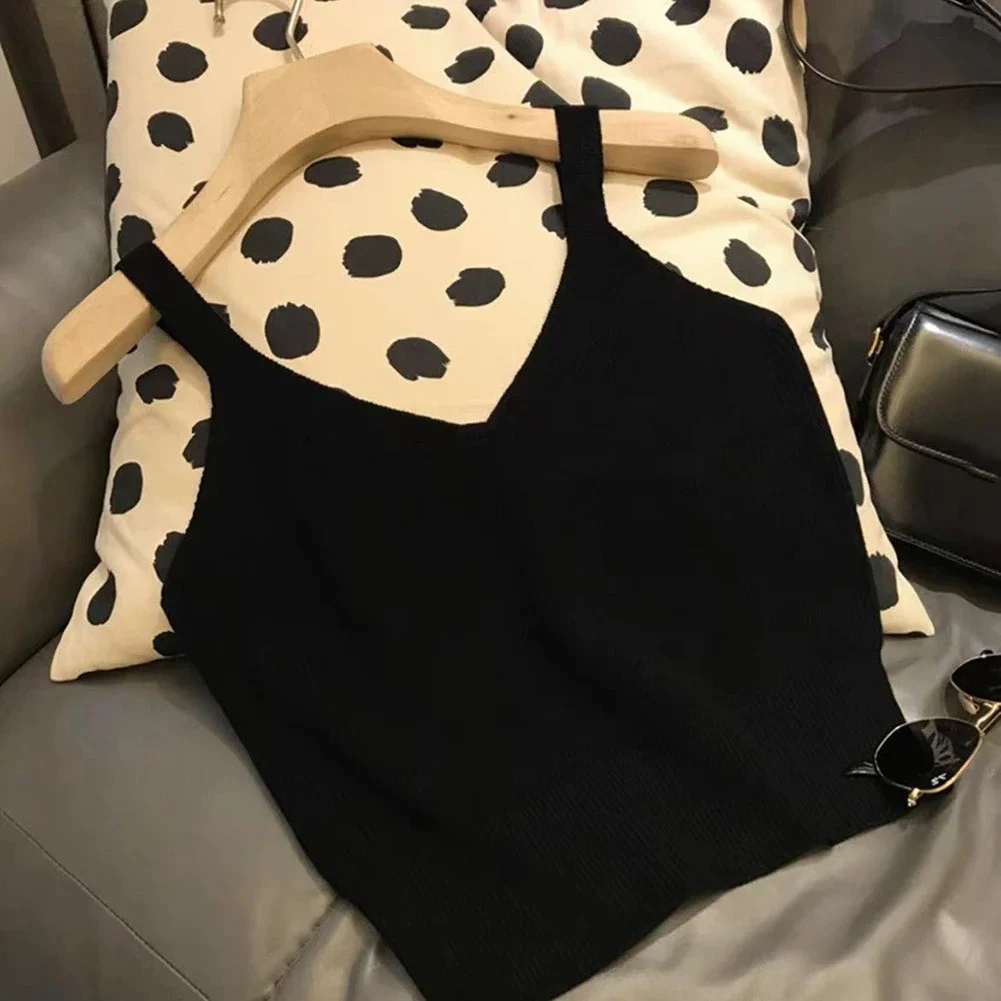 Elegant Sleeveless Knit Vest Casual Fashionable Knit Vest Elegant Sleeveless Top Brand New Condition Casual Style
Elegant Sleeveless Knit Vest Casual Fashionable Knit Vest Elegant Sleeveless Top Brand New Condition Casual Style