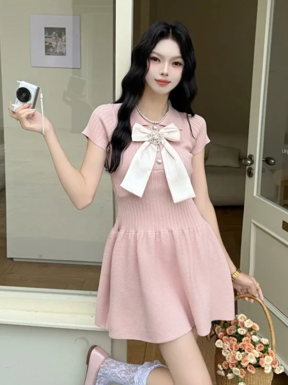 Sweet Knitted Summer Dress Women's A-Line Pleated Puffy Short Sleeve Waist-Cinching Anti-Aging College Style Knot
Sweet Knitted Summer Dress Women's A-Line Pleated Puffy Short Sleeve Waist-Cinching Anti-Aging College Style Knot