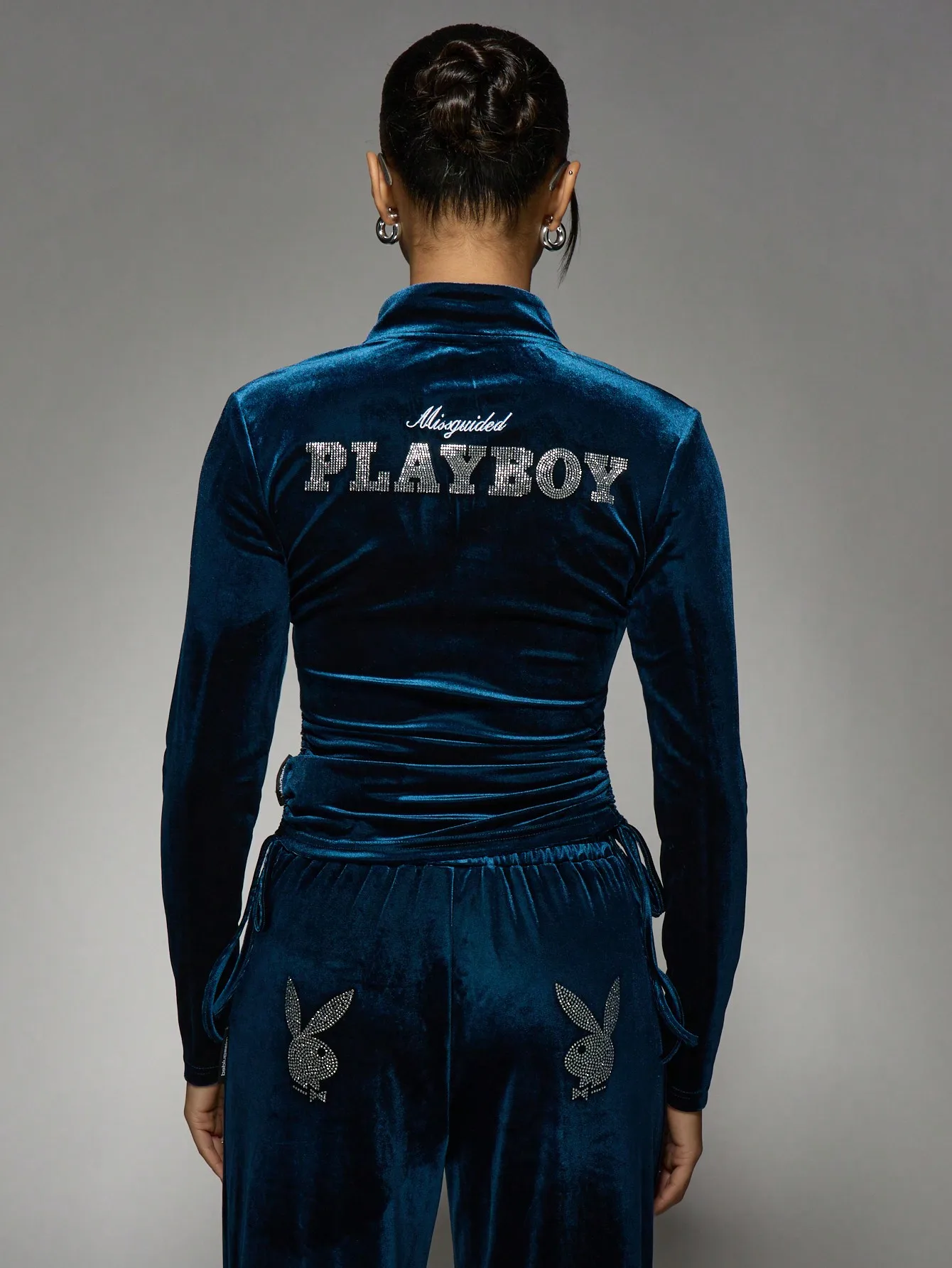 Women's Velvet Playboy Rhinestone Logo Track Jacket - Streetwear Winter Party Top
Women's Velvet Playboy Rhinestone Logo Track Jacket - Streetwear Winter Party Top