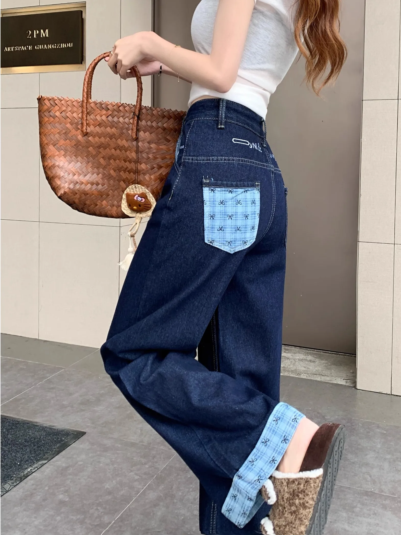 Loose High Waist American Style Denim Pants Women Summer New Plaid Splicing Cuffed Wide Leg Floor-Length Pants
Loose High Waist American Style Denim Pants Women Summer New Plaid Splicing Cuffed Wide Leg Floor-Length Pants