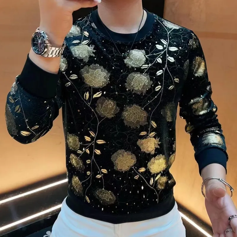 Black Gold European Fashion Men Velvet Gold Plated Round Neck Tee Shirt Homme Long Sleeve T-shirt Social Club Clothing Designer
Black Gold European Fashion Men Velvet Gold Plated Round Neck Tee Shirt Homme Long Sleeve T-shirt Social Club Clothing Designer