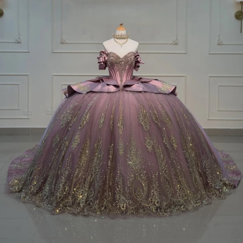 Light Purple Shiny Ball Gown Quinceanera Dresses Gold Applique Lace Beading Crystal Bow Tull Corset Off The Shoulder Sweet 16
Light Purple Shiny Ball Gown Quinceanera Dresses Gold Applique Lace Beading Crystal Bow Tull Corset Off The Shoulder Sweet 16