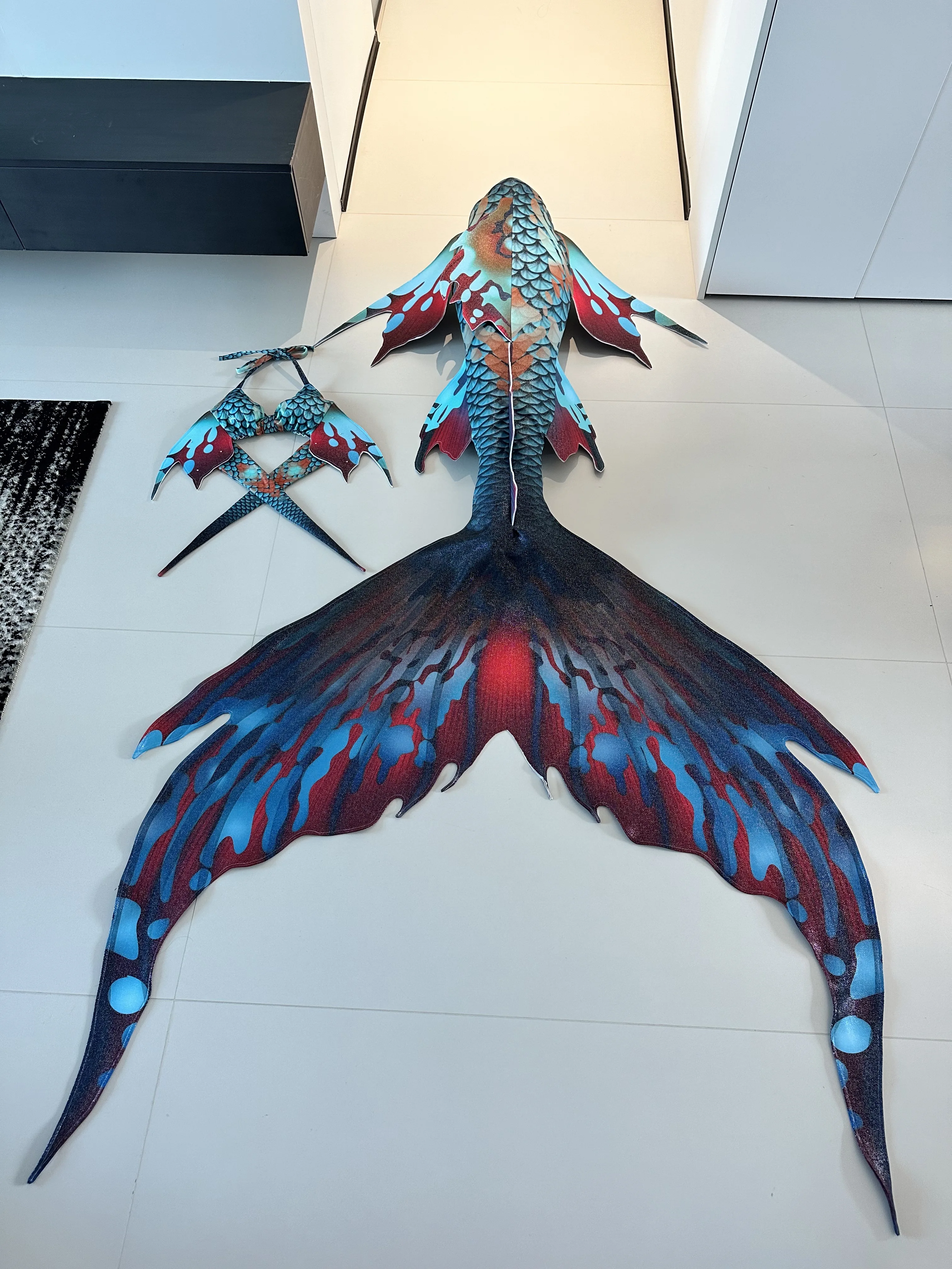 New Adult Mermaid Tail Aquarium Performance Costume Filmed Diving Training Tails Thickened Back Fin Mermaid Tail
New Adult Mermaid Tail Aquarium Performance Costume Filmed Diving Training Tails Thickened Back Fin Mermaid Tail