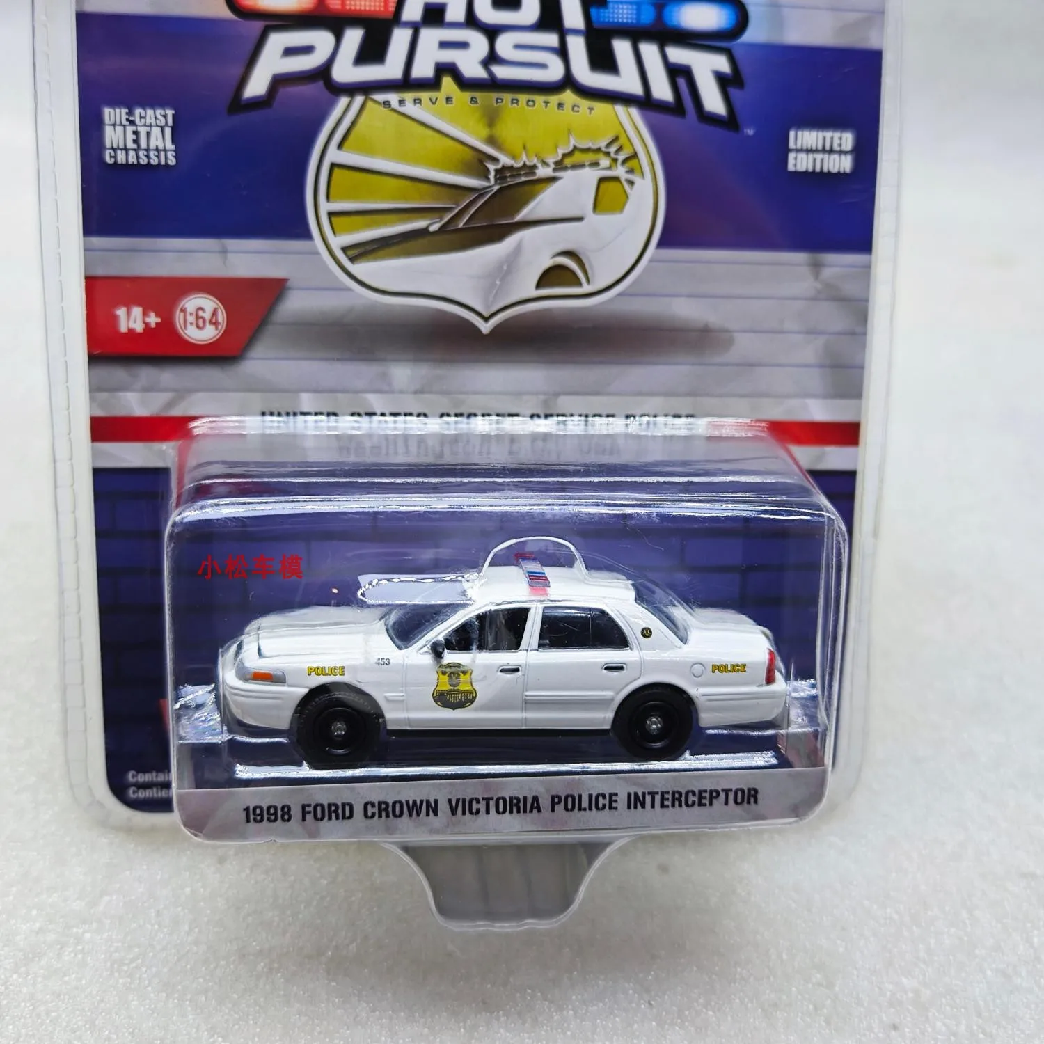 GreenLight 1:64 1998 Ford Crown Victoria Police Interceptor Alloy simulation micro car model collection decoration car toy gift
GreenLight 1:64 1998 Ford Crown Victoria Police Interceptor Alloy simulation micro car model collection decoration car toy gift