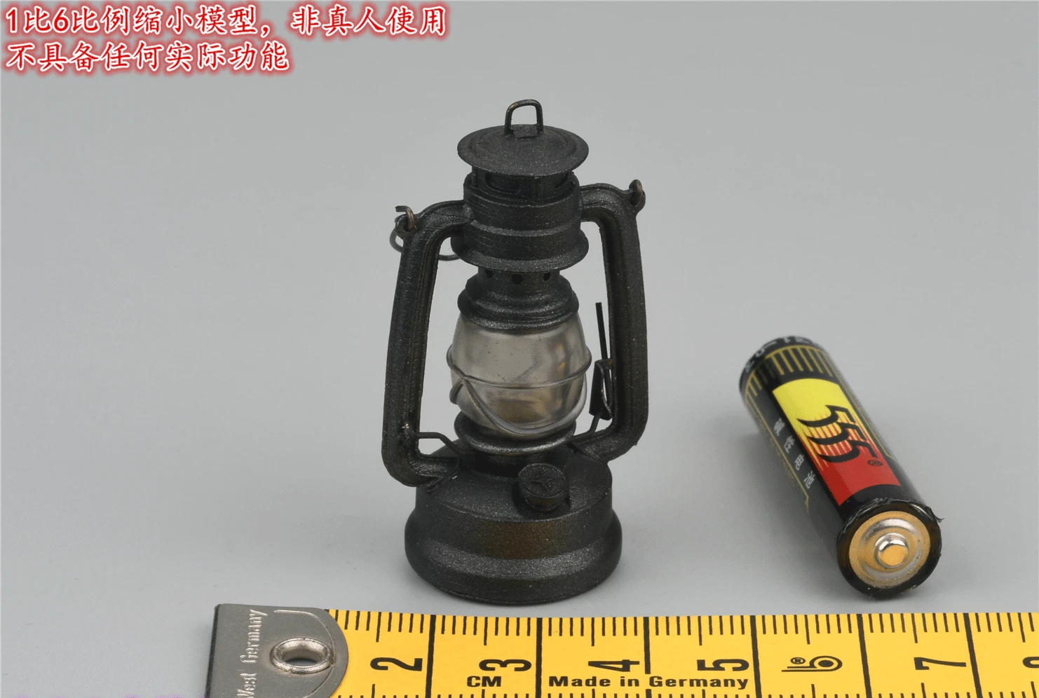 Модель радиооператора с лошадными фонарями в масштабе 1/6 D80133 группы связи Второй мировой войны
Модель радиооператора с лошадными фонарями в масштабе 1/6 D80133 группы связи Второй мировой войны