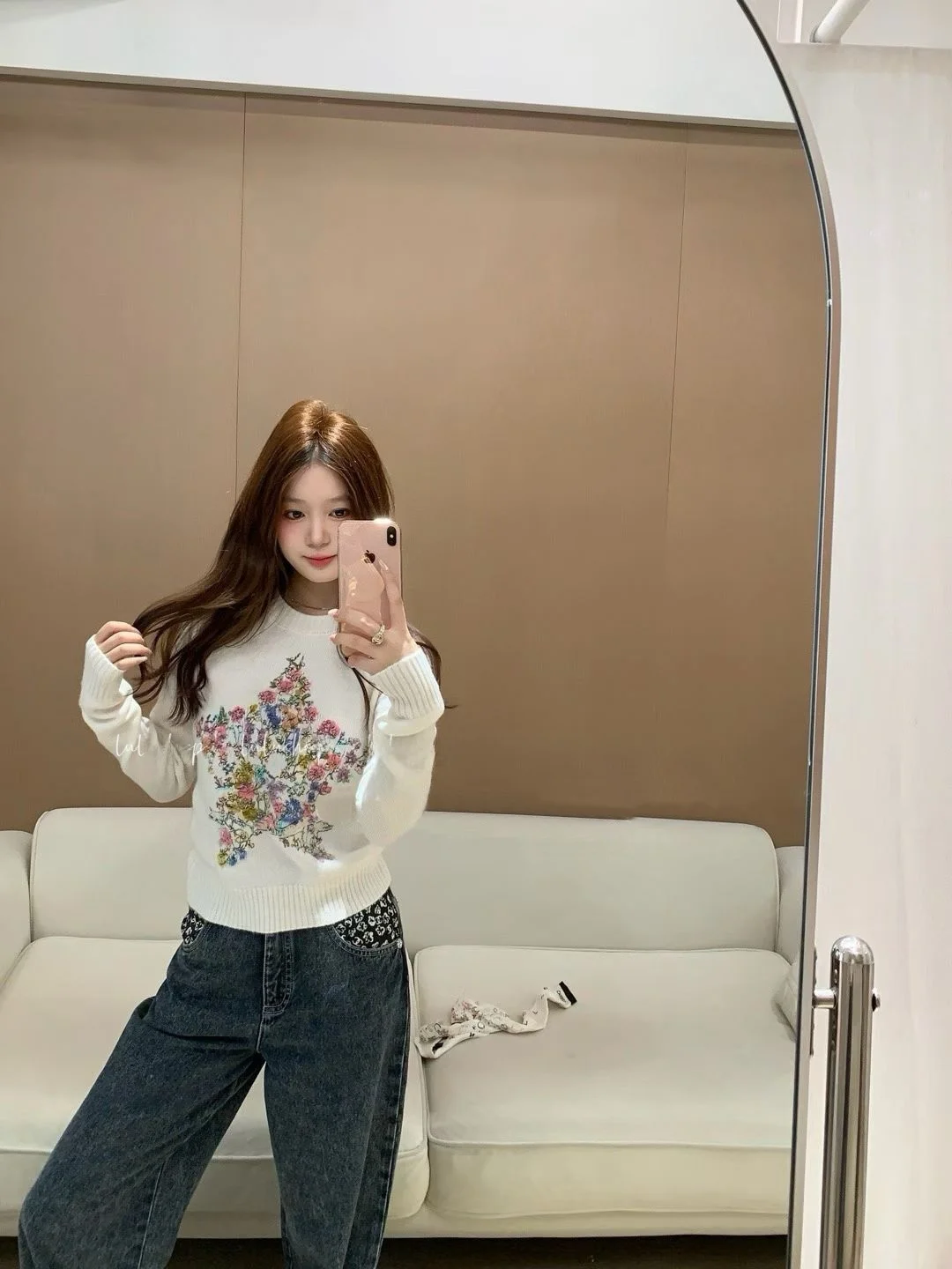 Heavy Embroidery Woolen Sweater Women's round Neck Knitted Top Short Sleeve Long Sleeve Versatile Cotton Wool Blend Autumn Wi...
Heavy Embroidery Woolen Sweater Women's round Neck Knitted Top Short Sleeve Long Sleeve Versatile Cotton Wool Blend Autumn Wi...