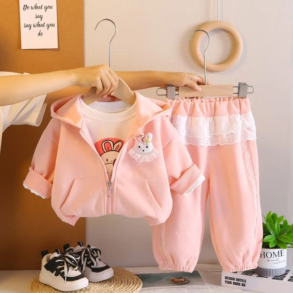 Girl Baby Set Spring/Autumn New Style Western Children's Casual Coat+T-shirt+Pants 3-Piece Set 80-120cm
Girl Baby Set Spring/Autumn New Style Western Children's Casual Coat+T-shirt+Pants 3-Piece Set 80-120cm