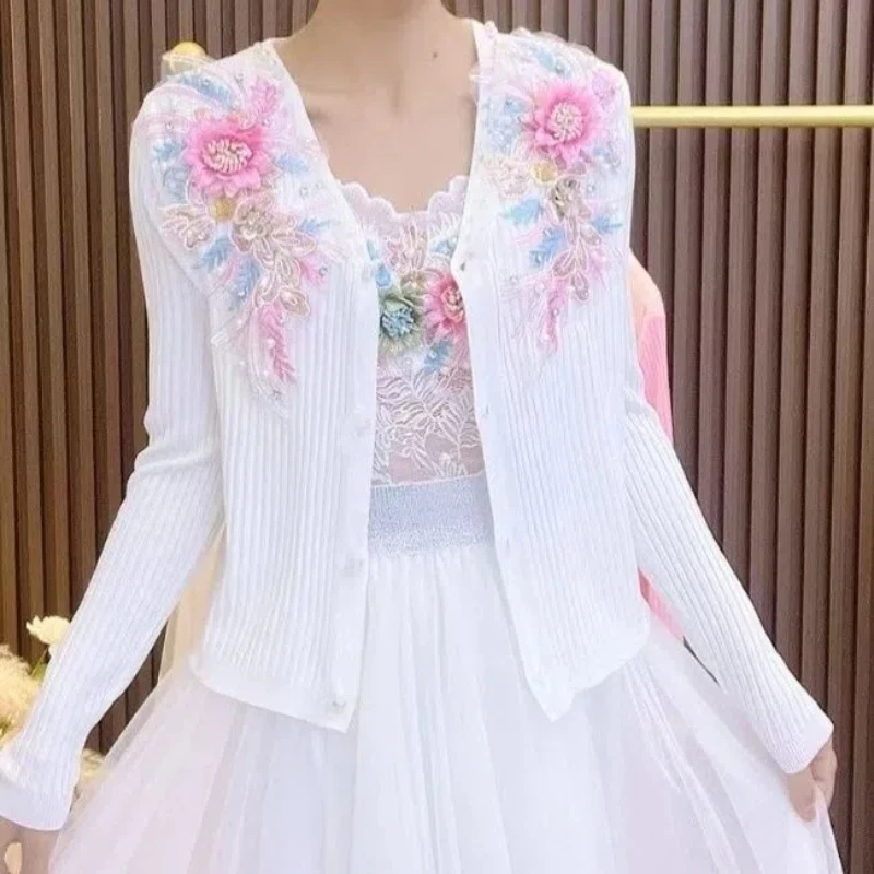 Heavy Industry Beaded Drilling Cardigan Heavy Industry Flower Three-dimensional Coat Knitted Coat
Heavy Industry Beaded Drilling Cardigan Heavy Industry Flower Three-dimensional Coat Knitted Coat