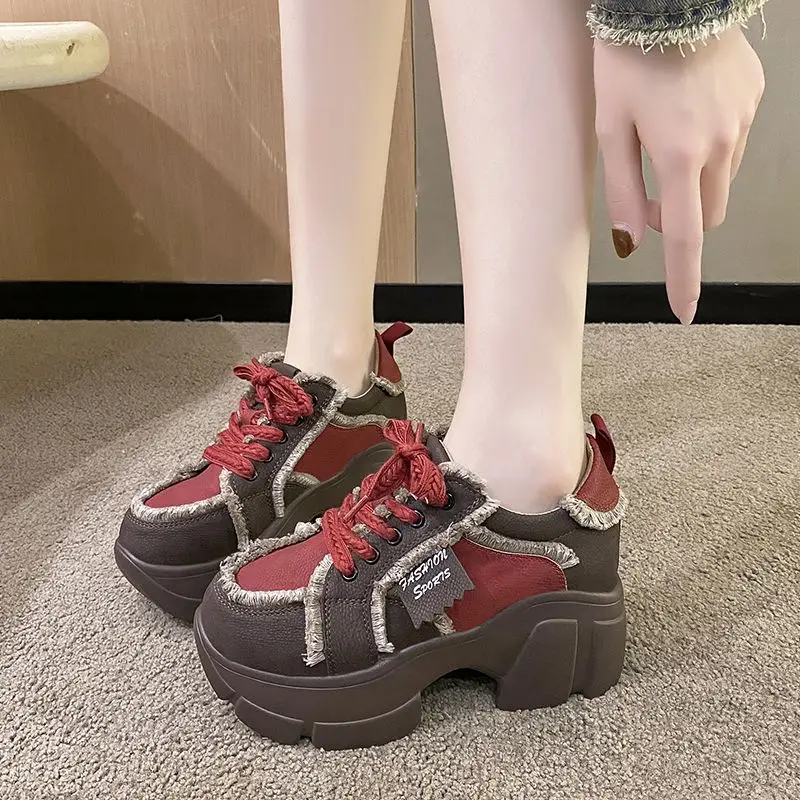 Women's Height Increasing Chunky Sneakers Spring and Autumn Fashion Thick Sole Soft Sole Non Slip Lace Up Shoes for Women
Women's Height Increasing Chunky Sneakers Spring and Autumn Fashion Thick Sole Soft Sole Non Slip Lace Up Shoes for Women
