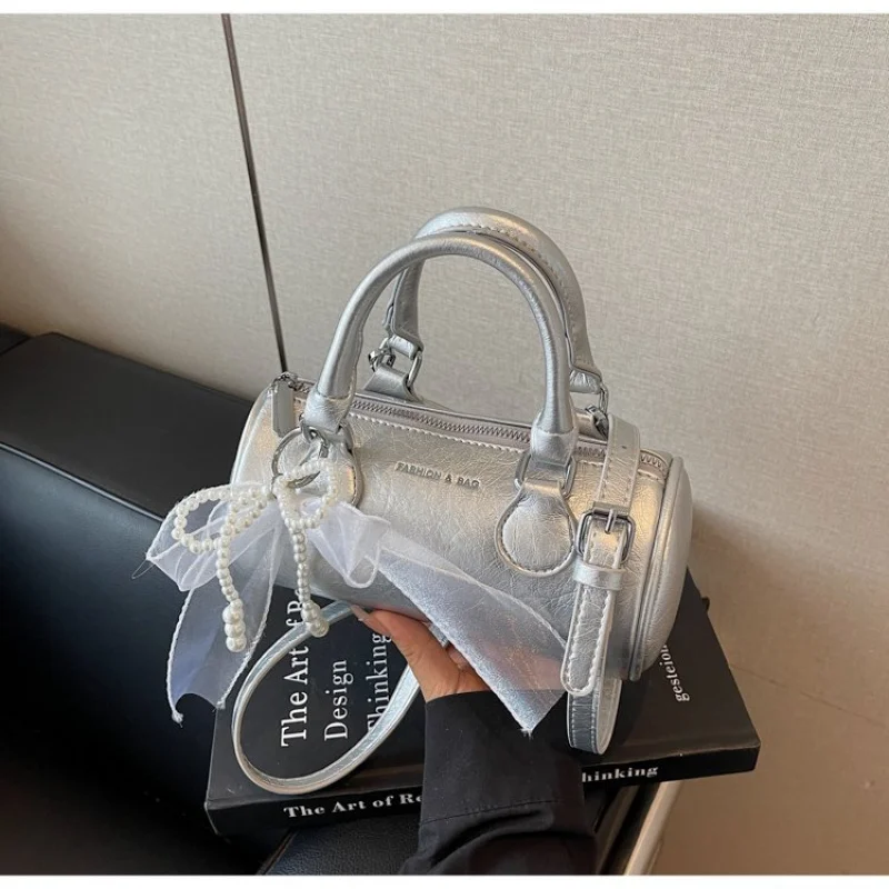 Роскошная женская сумка через плечо, известная дизайнерская кожаная сумка через плечо, женская стильная сумка-мессенджер, офисная сумка
Роскошная женская сумка через плечо, известная дизайнерская кожаная сумка через плечо, женская стильная сумка-мессенджер, офисная сумка