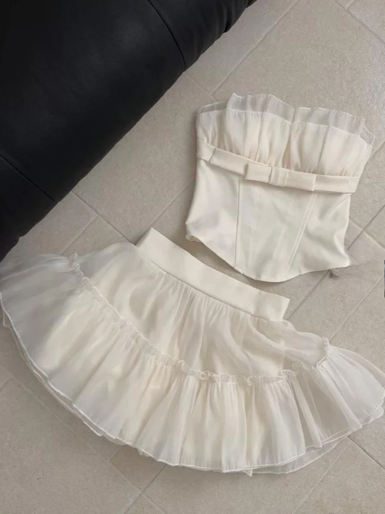New French Sweet Elegant Fashion 2 Piece Set Women Y2k Bow Strapless Tops + Mini Skirt Japanese Vintage Fairy Casual Chic Outfit
New French Sweet Elegant Fashion 2 Piece Set Women Y2k Bow Strapless Tops + Mini Skirt Japanese Vintage Fairy Casual Chic Outfit