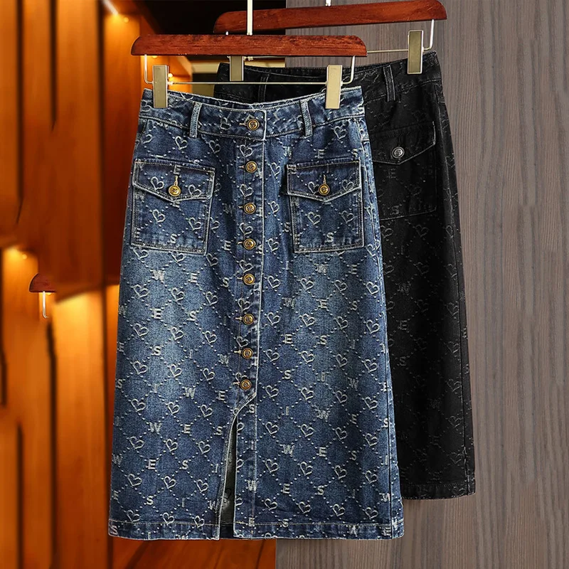 Love jacquard western-style denim skirt for women in spring and summer 2024, new casual and versatile design, split hip skirt
Love jacquard western-style denim skirt for women in spring and summer 2024, new casual and versatile design, split hip skirt