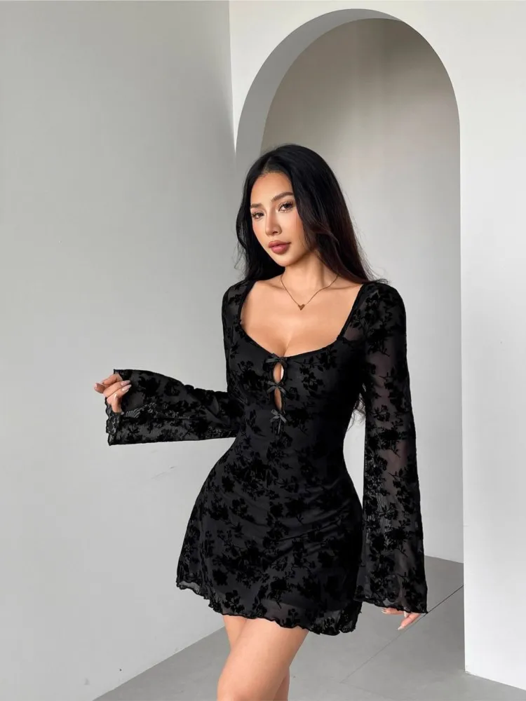 Backless Dress Bowknot Dresses 2025 Woman Leace-up Vestido Fashion Slim Sexy French Commuting Temperament Elegant Vintage Hollow
Backless Dress Bowknot Dresses 2025 Woman Leace-up Vestido Fashion Slim Sexy French Commuting Temperament Elegant Vintage Hollow