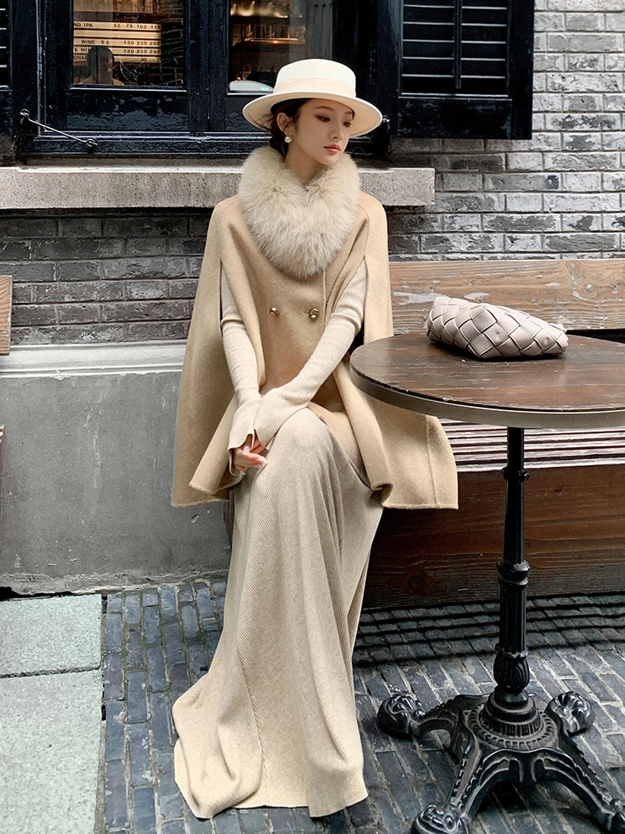 Двустороннее пальто с меховым воротником для женщин, новое зимнее, роскошное, с накидкой на плечи, воротником-хомутом, для молодых девушек
Двустороннее пальто с меховым воротником для женщин, новое зимнее, роскошное, с накидкой на плечи, воротником-хомутом, для молодых девушек