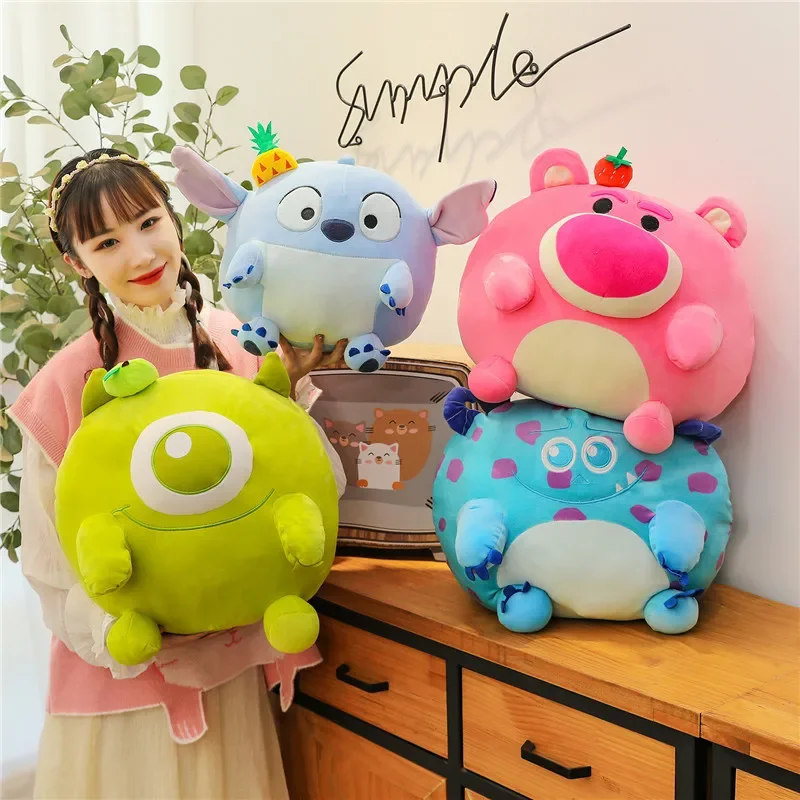 Новинка/40 см Disney Lotso Stitch, круглая плюшевая кукла, игрушки, кавайный мультяшный подголовник автомобиля, подушка, мягкие игрушки, подушка для спины, подарки на день рождения
Новинка/40 см Disney Lotso Stitch, круглая плюшевая кукла, игрушки, кавайный мультяшный подголовник автомобиля, подушка, мягкие игрушки, подушка для спины, подарки на день рождения