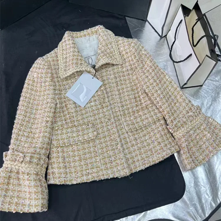Customization European women's clothing - new summer styles in 2026 Seven-quarter sleeve single-button tweed coat and skirt set
Customization European women's clothing - new summer styles in 2026 Seven-quarter sleeve single-button tweed coat and skirt set