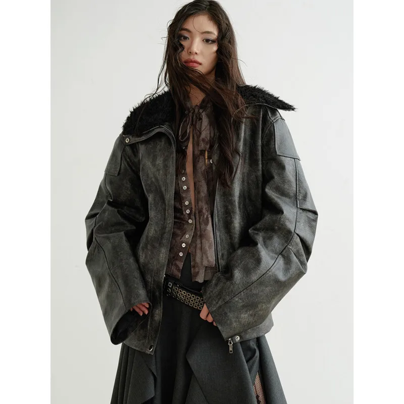 HUISONG Gray Pu Leather Faux Fur Big Size Thick Warm Jacket New Lapel Long Sleeve Women Coat Fashion Autumn Winter 2025 64hnla
HUISONG Gray Pu Leather Faux Fur Big Size Thick Warm Jacket New Lapel Long Sleeve Women Coat Fashion Autumn Winter 2025 64hnla