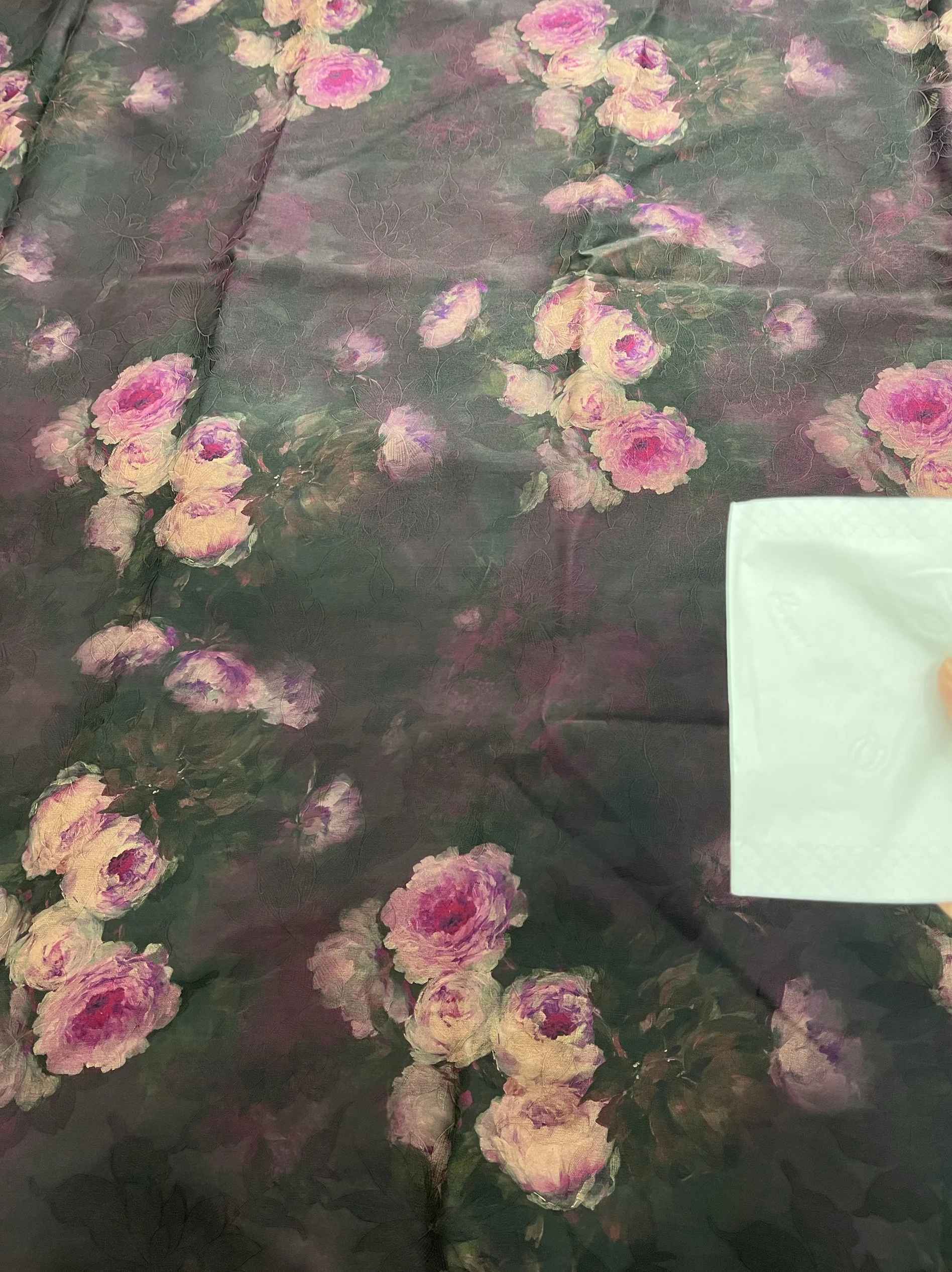 Высокое качество 26momme платье Cheongsam юбка на подтяжках ткань высококачественная натуральная шелковая ткань 
Высокое качество 26momme платье Cheongsam юбка на подтяжках ткань высококачественная натуральная шелковая ткань