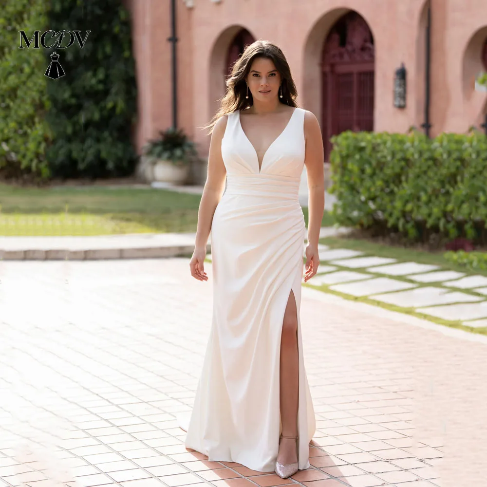 Backless Satin Wedding Dresses For Plus Size Mermaid Side Split Simple Bride Gowns Sleeveless vestido de novia boda Customized
Backless Satin Wedding Dresses For Plus Size Mermaid Side Split Simple Bride Gowns Sleeveless vestido de novia boda Customized