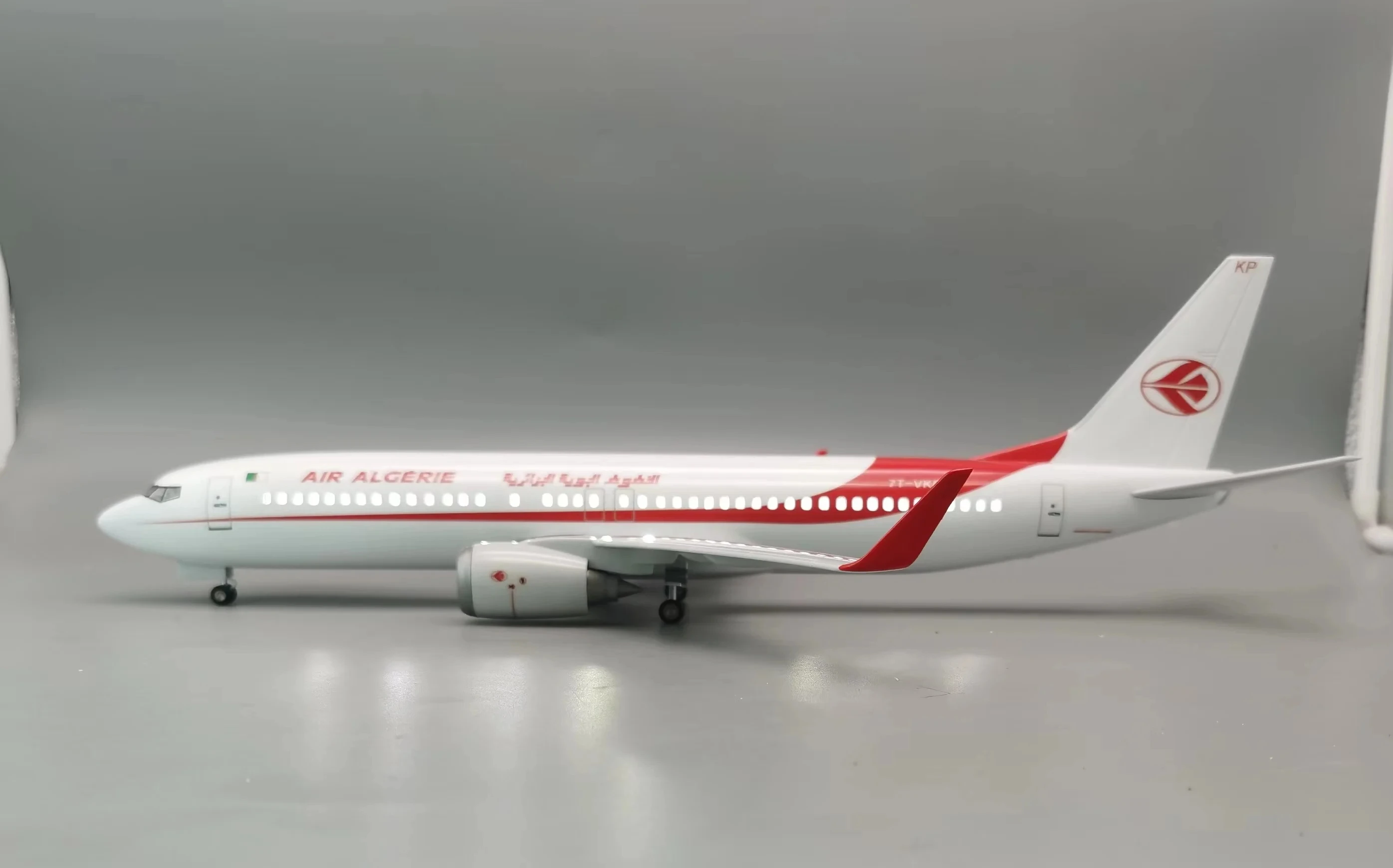 1/85 /47CM Boeing B737-800 Model Air Algerie Base Alloy Metal Airplane Airliner Display Stand Adult Boys Children Collection
1/85 /47CM Boeing B737-800 Model Air Algerie Base Alloy Metal Airplane Airliner Display Stand Adult Boys Children Collection
