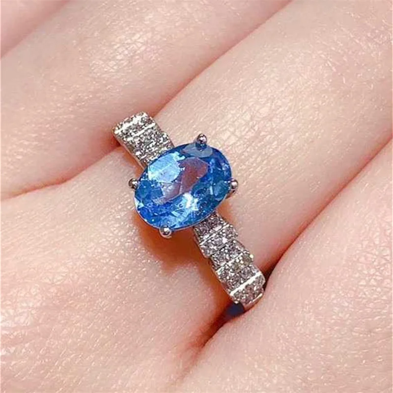 Elegant Inlaid Swiss Blue Topaz 6*8mm Ring S925 Sterling Silver Daily Wear Accessories
Elegant Inlaid Swiss Blue Topaz 6*8mm Ring S925 Sterling Silver Daily Wear Accessories