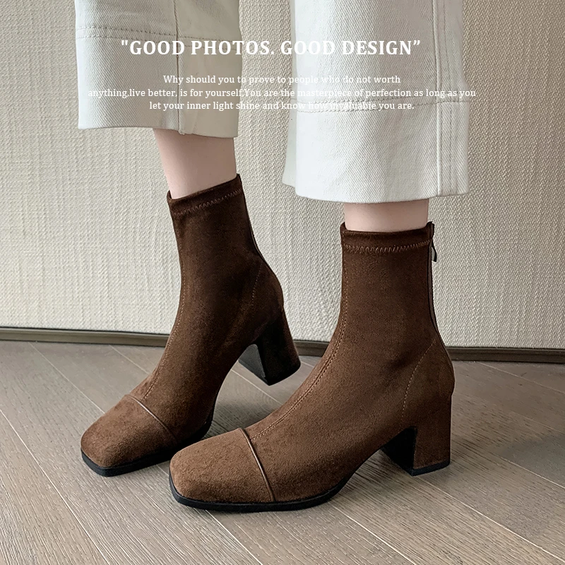 2026новые осенне-зимние женские ботильоны 22-24,5 см, эластичные фланелевые ботинки с квадратным носком, современные ботинки на толстом высоком каблуке, узкие ботинки с молнией сзади
2026новые осенне-зимние женские ботильоны 22-24,5 см, эластичные фланелевые ботинки с квадратным носком, современные ботинки на толстом высоком каблуке, узкие ботинки с молнией сзади