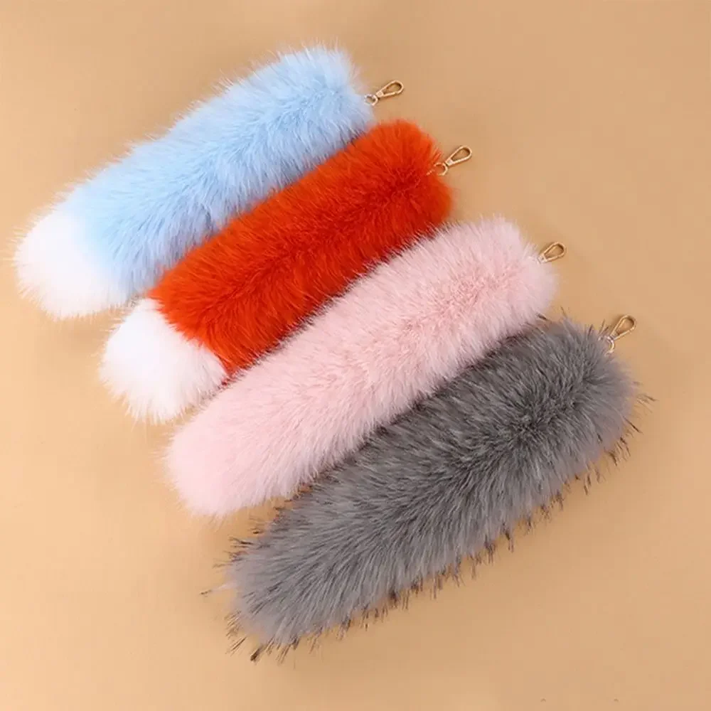 Cute Huge Fluffy Faux Fur Fox Tail Keychain Warm Soft Fur Pendant Thickening Fox Fur Keyring Accessory for Women Girl
Cute Huge Fluffy Faux Fur Fox Tail Keychain Warm Soft Fur Pendant Thickening Fox Fur Keyring Accessory for Women Girl