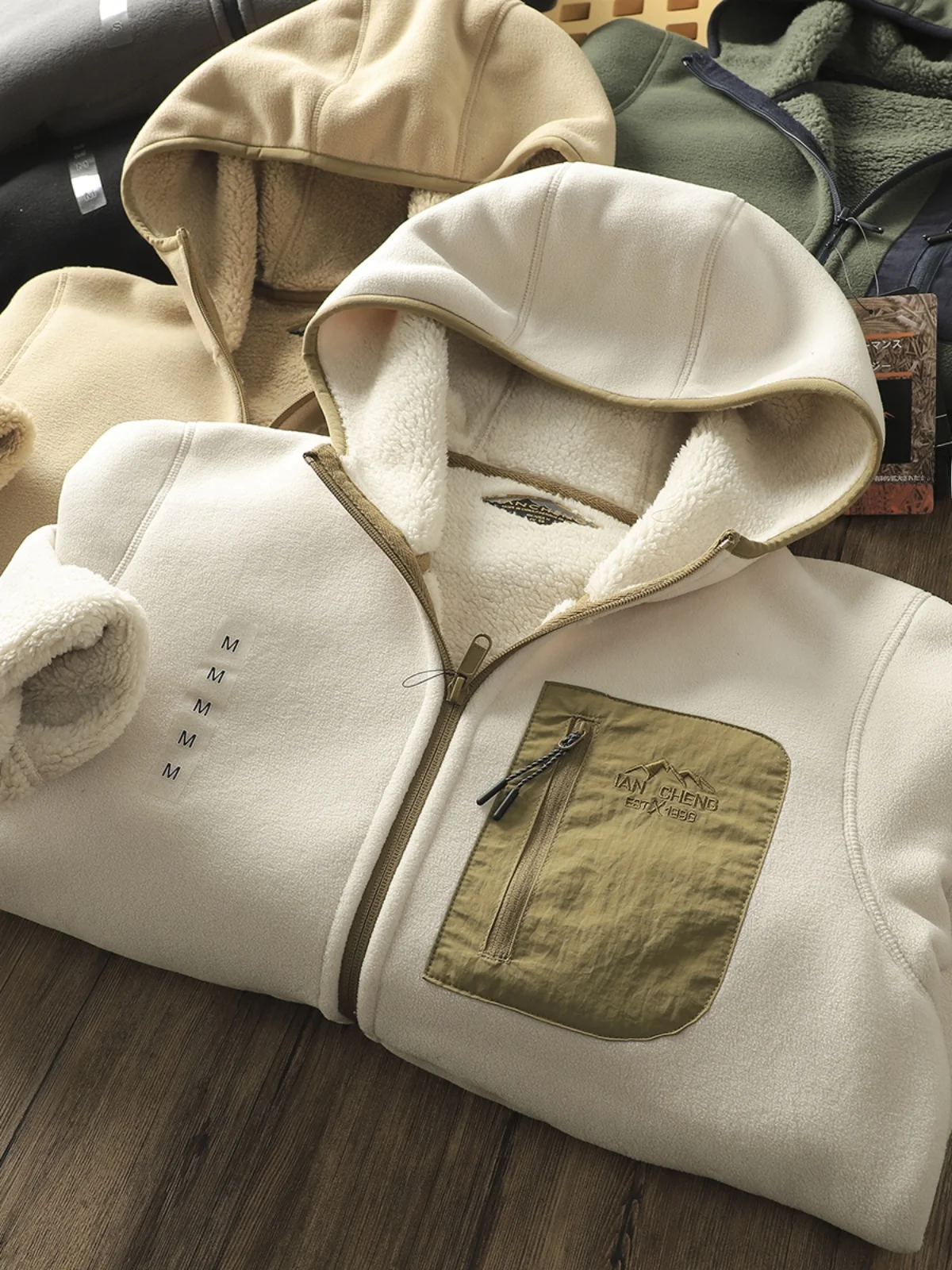 Thiened Fce Куртка с капюшоном на подкладке для мужчин и женщин, осенне-зимняя верхняя одежда для пар, Faion Urban Sle Long Sve
Thiened Fce Куртка с капюшоном на подкладке для мужчин и женщин, осенне-зимняя верхняя одежда для пар, Faion Urban Sle Long Sve