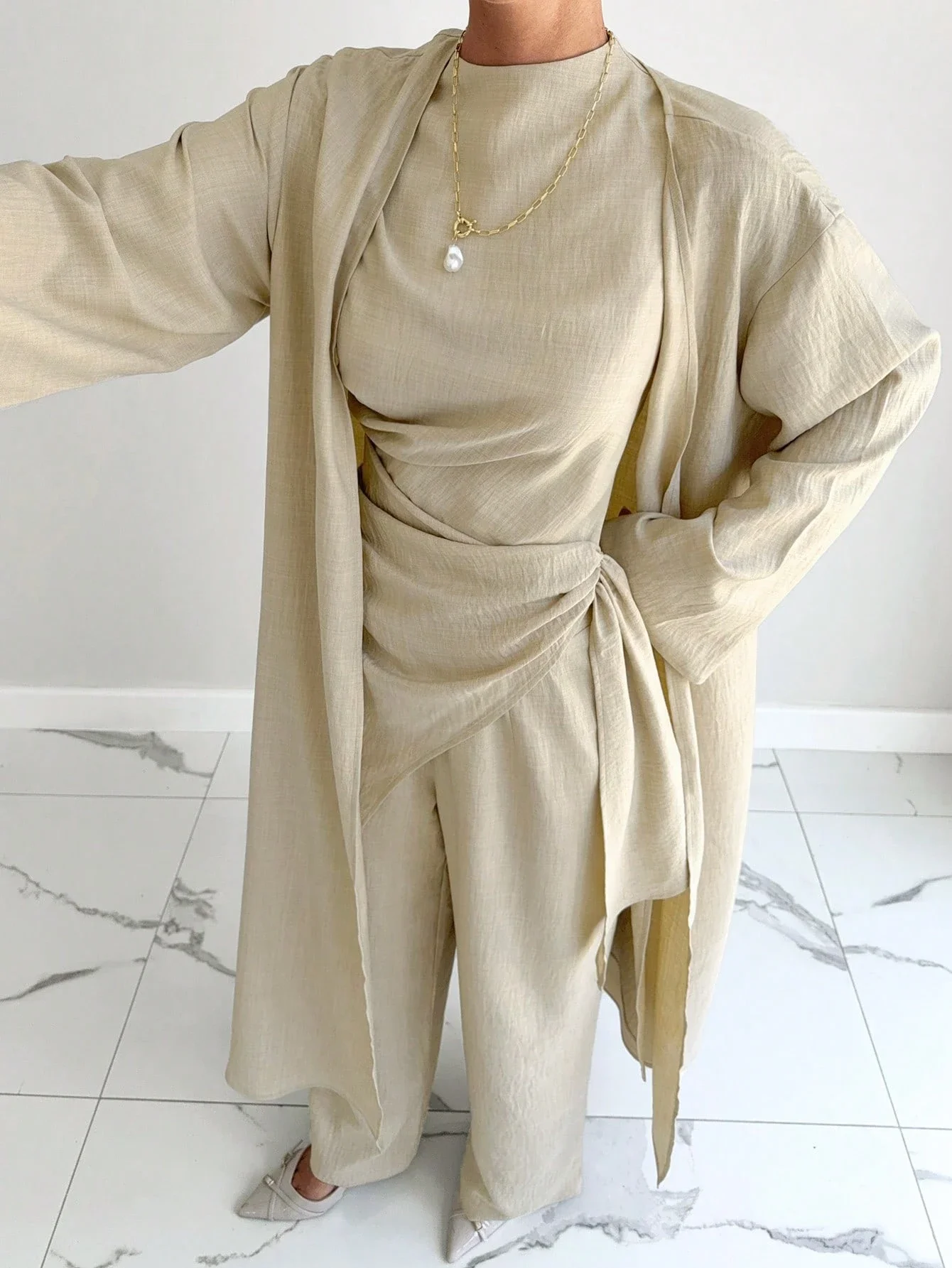 Minimalist Women Solid Color Long Sleeve Top Jacket And Wide Leg Pants Three Piece Set
Minimalist Women Solid Color Long Sleeve Top Jacket And Wide Leg Pants Three Piece Set