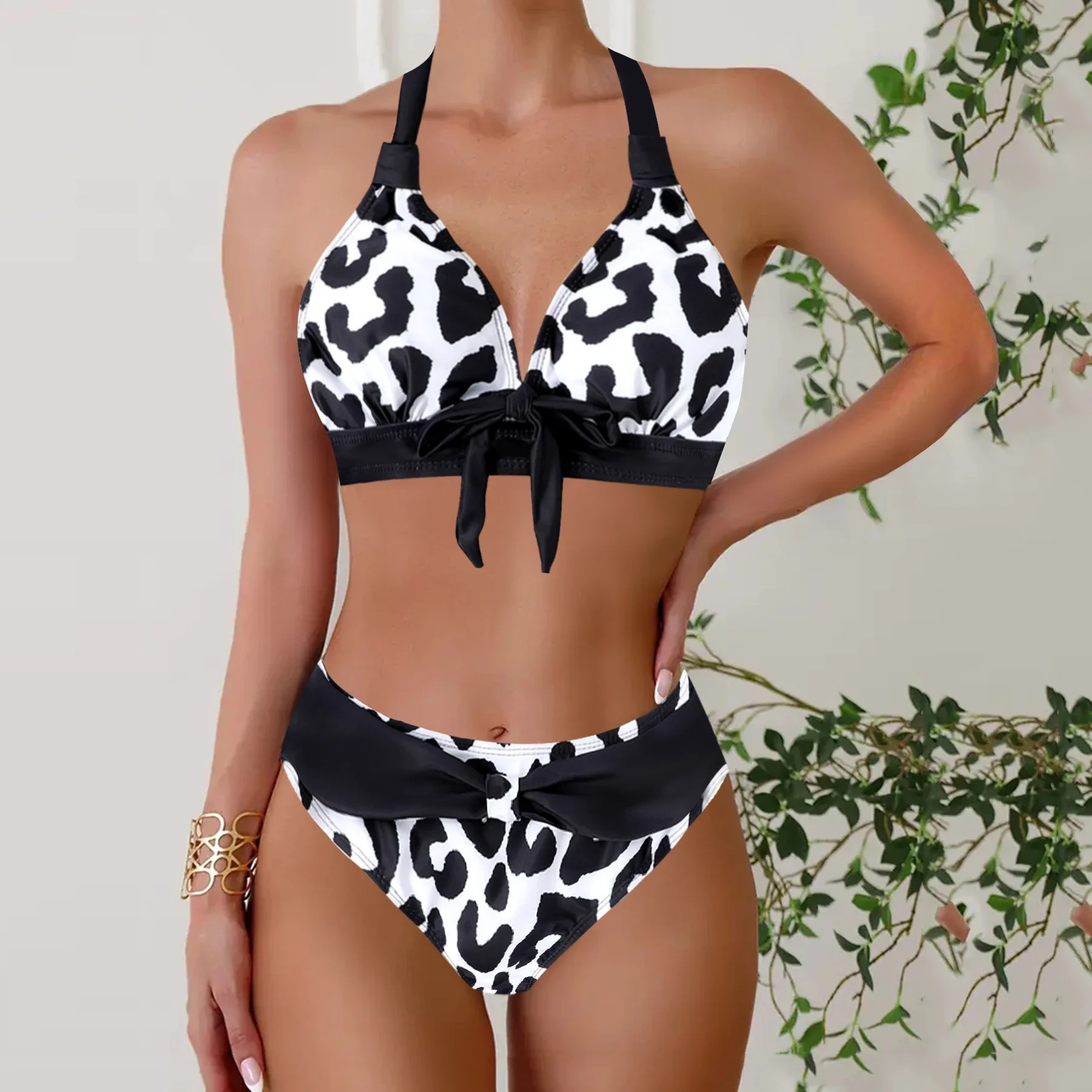 Women's Tropical Print Tankini Set - Stretchy, Non-Transparent Swimwear with High Waist Shorts Bikini Summer Beachwear
Women's Tropical Print Tankini Set - Stretchy, Non-Transparent Swimwear with High Waist Shorts Bikini Summer Beachwear