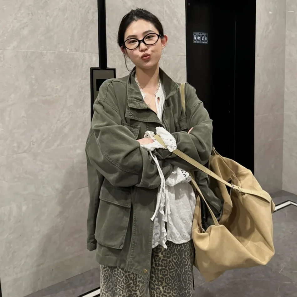 Spring 2026 New Korean Style Washed Vintage Loose Fit Stand Collar Multi Pocket Workwear Jacket Barn Style Women's Coat
Spring 2026 New Korean Style Washed Vintage Loose Fit Stand Collar Multi Pocket Workwear Jacket Barn Style Women's Coat