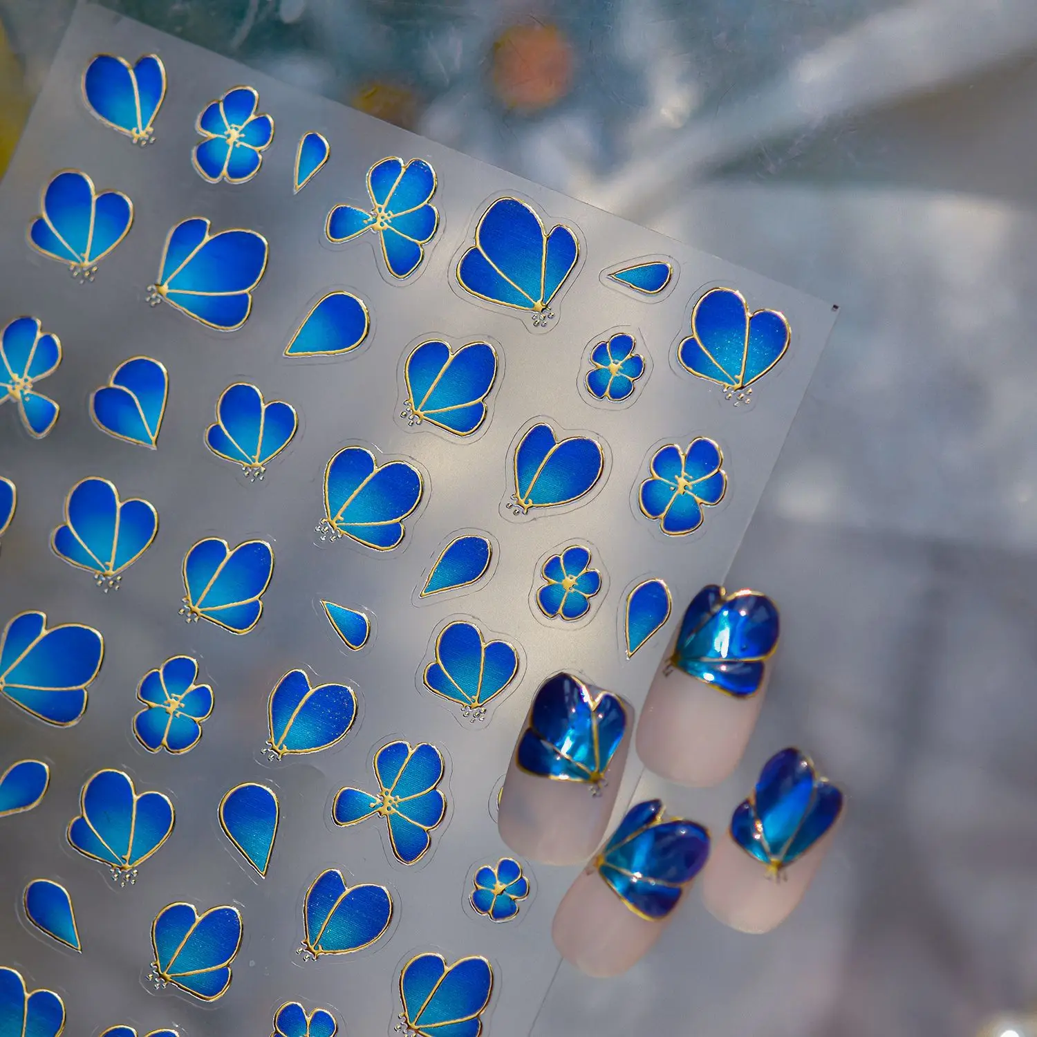 Romantic Vivid Blue Velvet Flower Hot Stamping Delicate Geometric Petal Strokes Chic Nail Art Sticker Manicure Decals Decoration
Romantic Vivid Blue Velvet Flower Hot Stamping Delicate Geometric Petal Strokes Chic Nail Art Sticker Manicure Decals Decoration