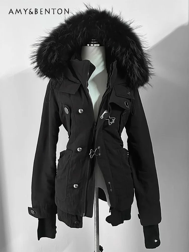 Оригинальная винтажная зимняя элегантная утолщенная черная куртка с меховым воротником в стиле ретро, американская Y2K, облегающая женская куртка в стиле панк
Оригинальная винтажная зимняя элегантная утолщенная черная куртка с меховым воротником в стиле ретро, американская Y2K, облегающая женская куртка в стиле панк