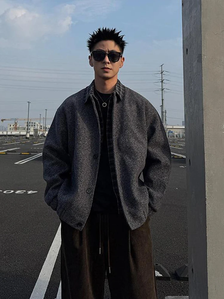 Мужская теплая зимняя шерстяная куртка-пальто с эффектом двухслойности, с отложным воротником в клетку, модная повседневная верхняя одежда из хлопка
Мужская теплая зимняя шерстяная куртка-пальто с эффектом двухслойности, с отложным воротником в клетку, модная повседневная верхняя одежда из хлопка