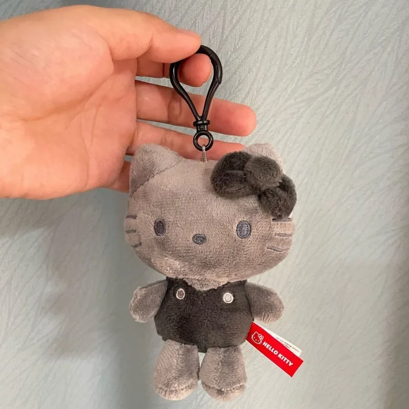 New American Version Carbon Black Sanrios Hellokittys Plush Doll Girl Bag Pendant Hangyodon Funny Toy Keychain Decoration Gift
New American Version Carbon Black Sanrios Hellokittys Plush Doll Girl Bag Pendant Hangyodon Funny Toy Keychain Decoration Gift