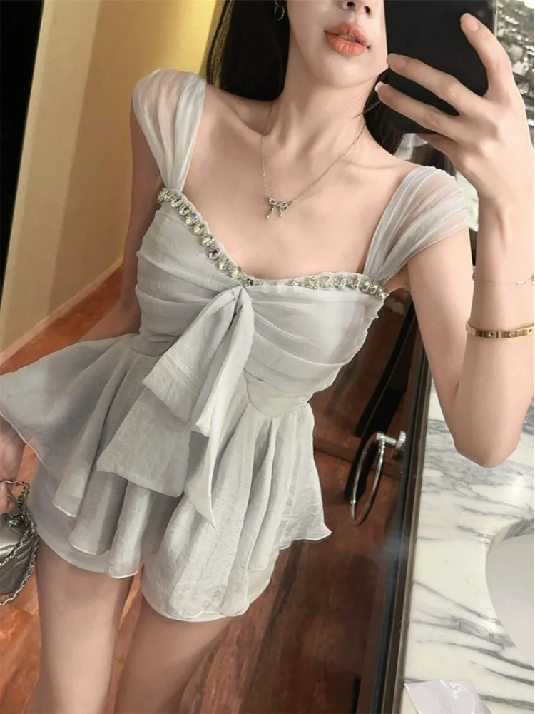 Summer Sexy Sleeveless Strap Vest Women's Pure Desire Slimming Outerwear Top Korean Style Commute Fashion Big Size Inner Wear
Summer Sexy Sleeveless Strap Vest Women's Pure Desire Slimming Outerwear Top Korean Style Commute Fashion Big Size Inner Wear