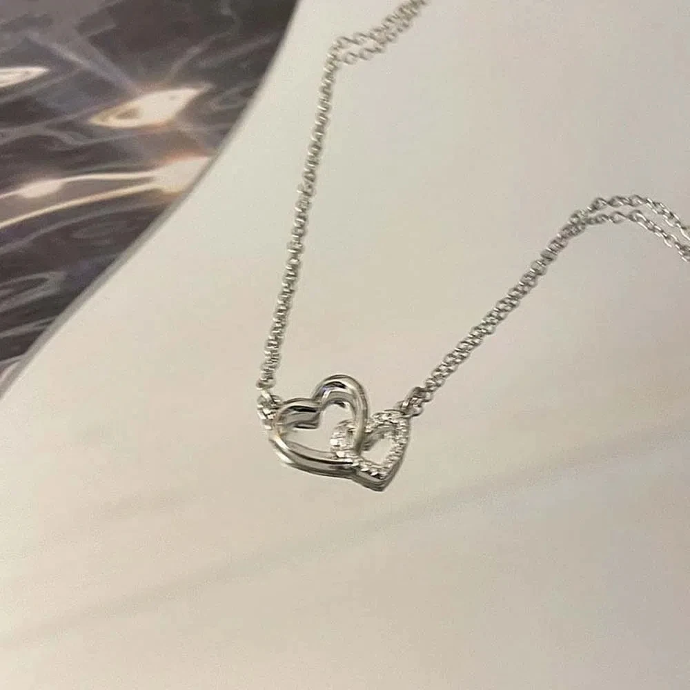 Pendant Necklace Love Heart Necklace Clavicular Sweater Chain Light Luxury Love Heart Chain Choker Jewelry Accessories Geometric
Pendant Necklace Love Heart Necklace Clavicular Sweater Chain Light Luxury Love Heart Chain Choker Jewelry Accessories Geometric