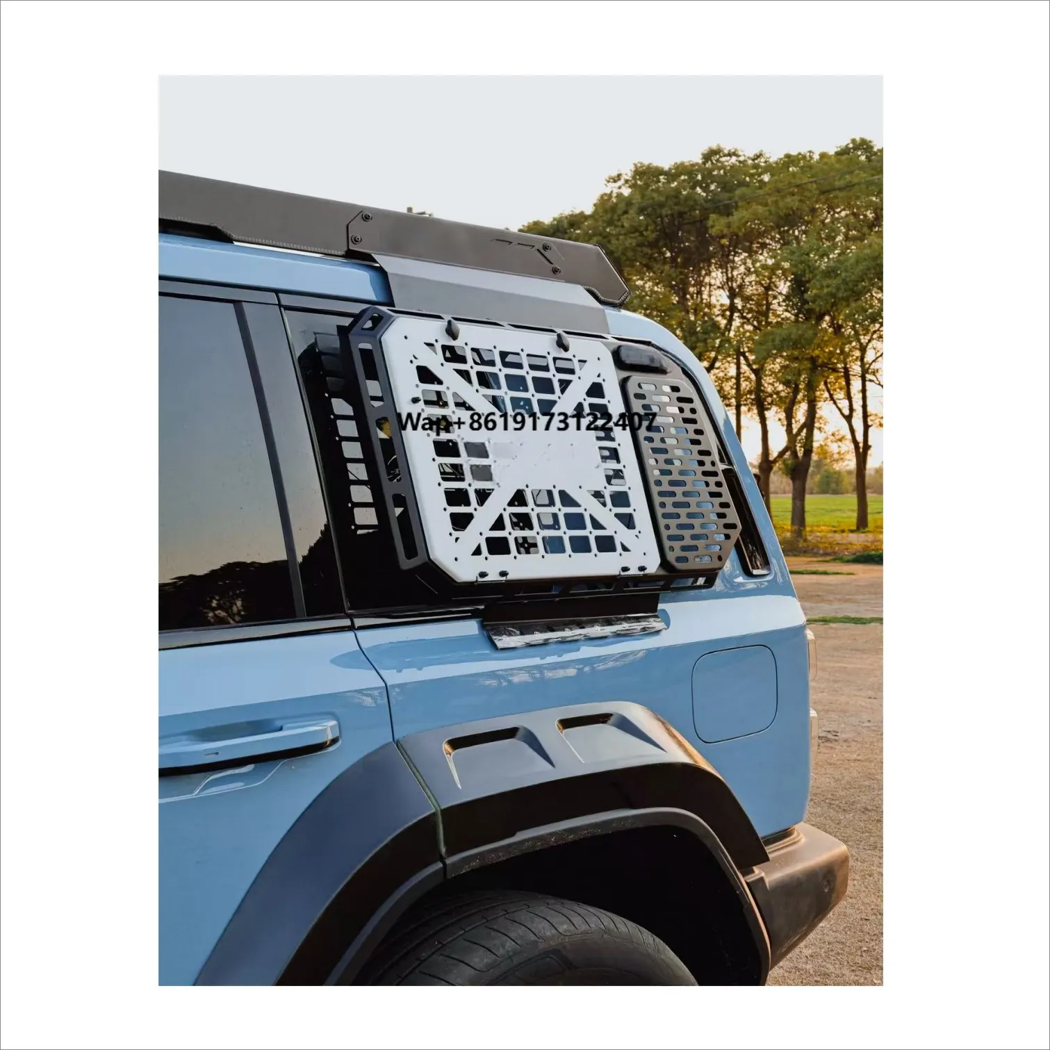 The Roof Luggage Side Mech Roof Spoiler and the Side Ladder for Icar V 27
The Roof Luggage Side Mech Roof Spoiler and the Side Ladder for Icar V 27